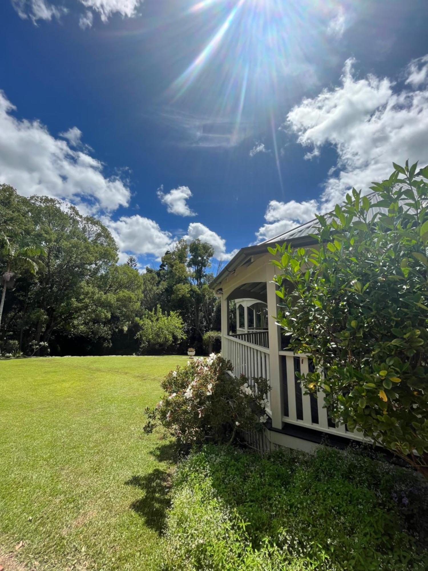 Bangalow Guesthouse Экстерьер фото