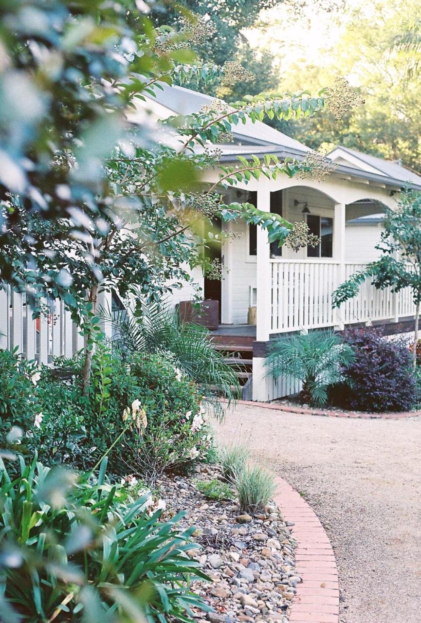 Bangalow Guesthouse Экстерьер фото